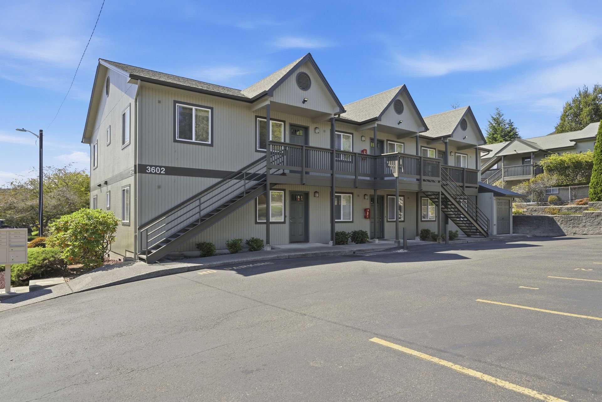 Inland Village Apartments - Click to link to Inland Village Apartments Information page.
