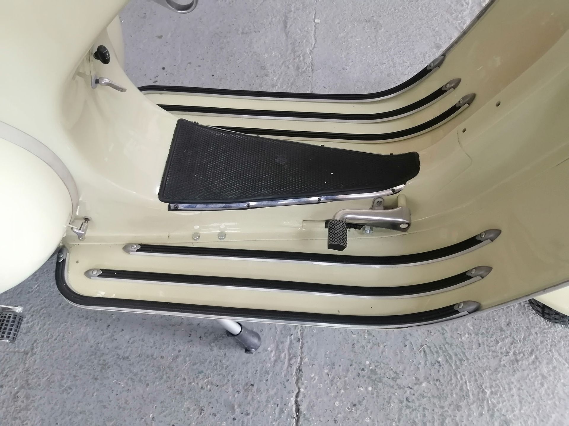 restauro vespa