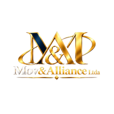 Logotipo de Mov&Alliance Ltda en dorado y azul marino sobre fondo blanco