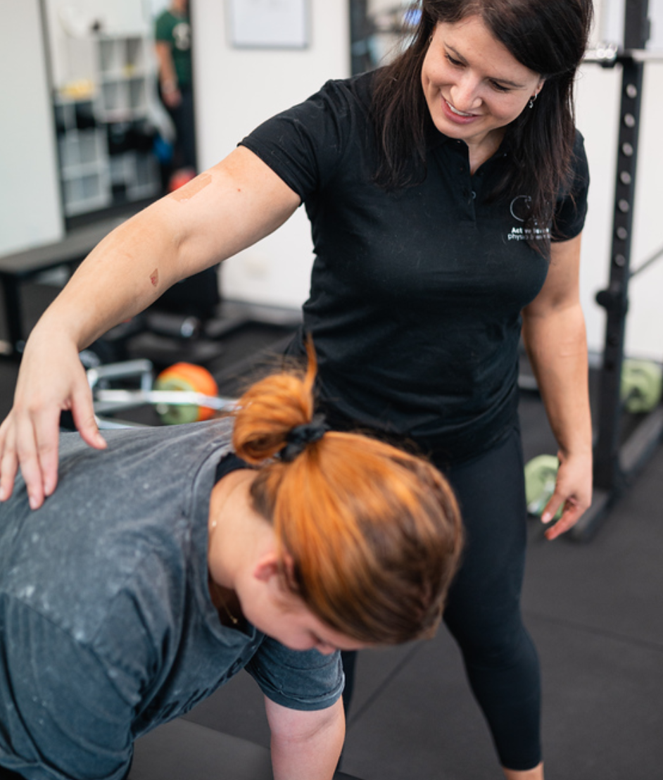 physio guiding gym based rehab at Active Balance Physio & Wellness