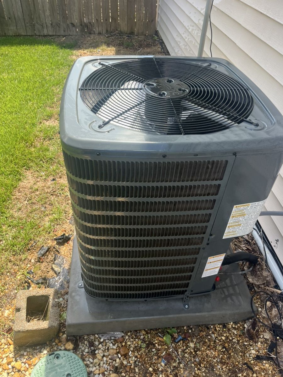 Amana AC unit serviced by Estes Heating & Air in Mobile, AL