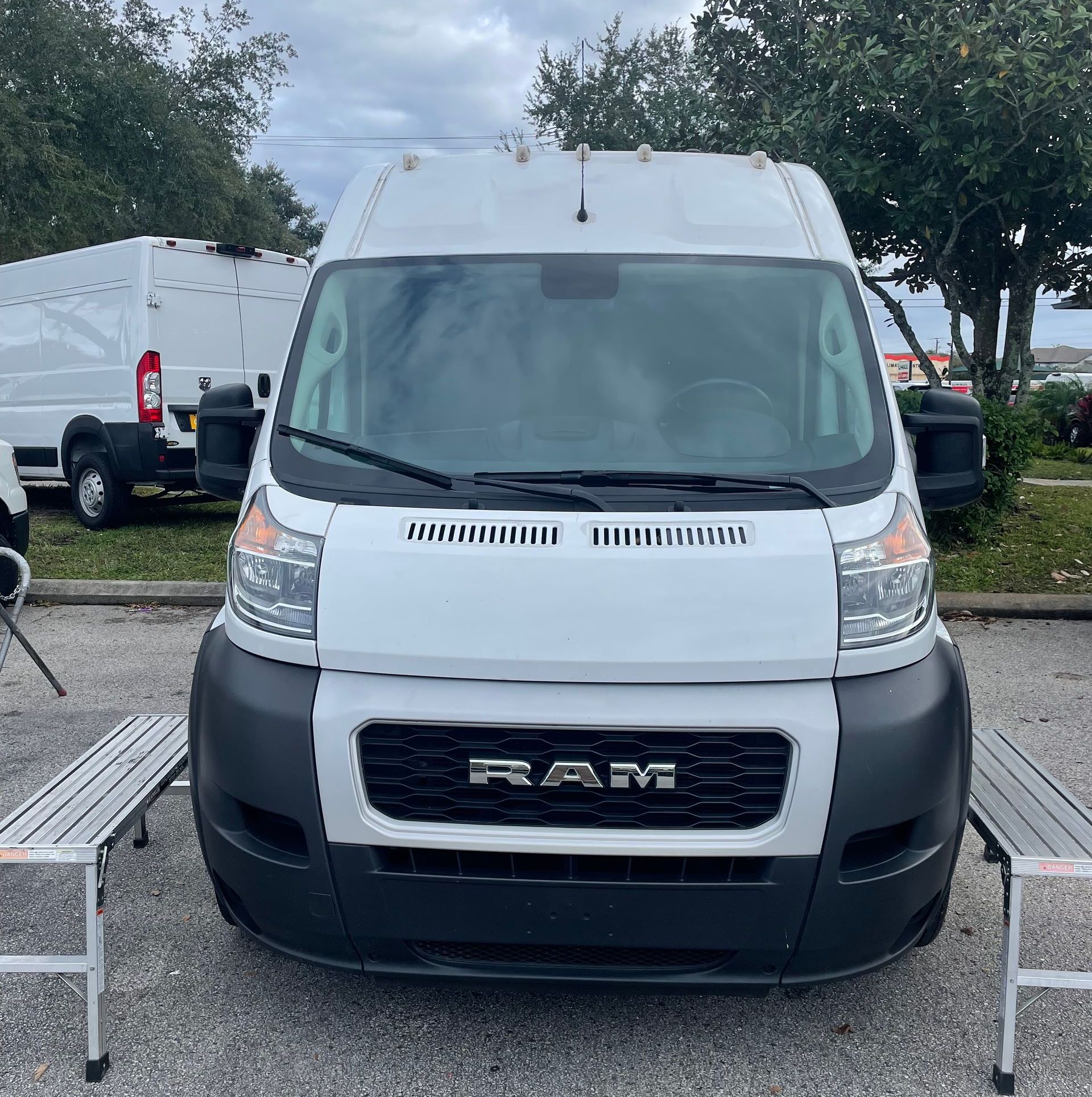 Cargo Van Windshield Replacement in Orlando, FL Cargo Van Windshield Replacement in Orlando, FL