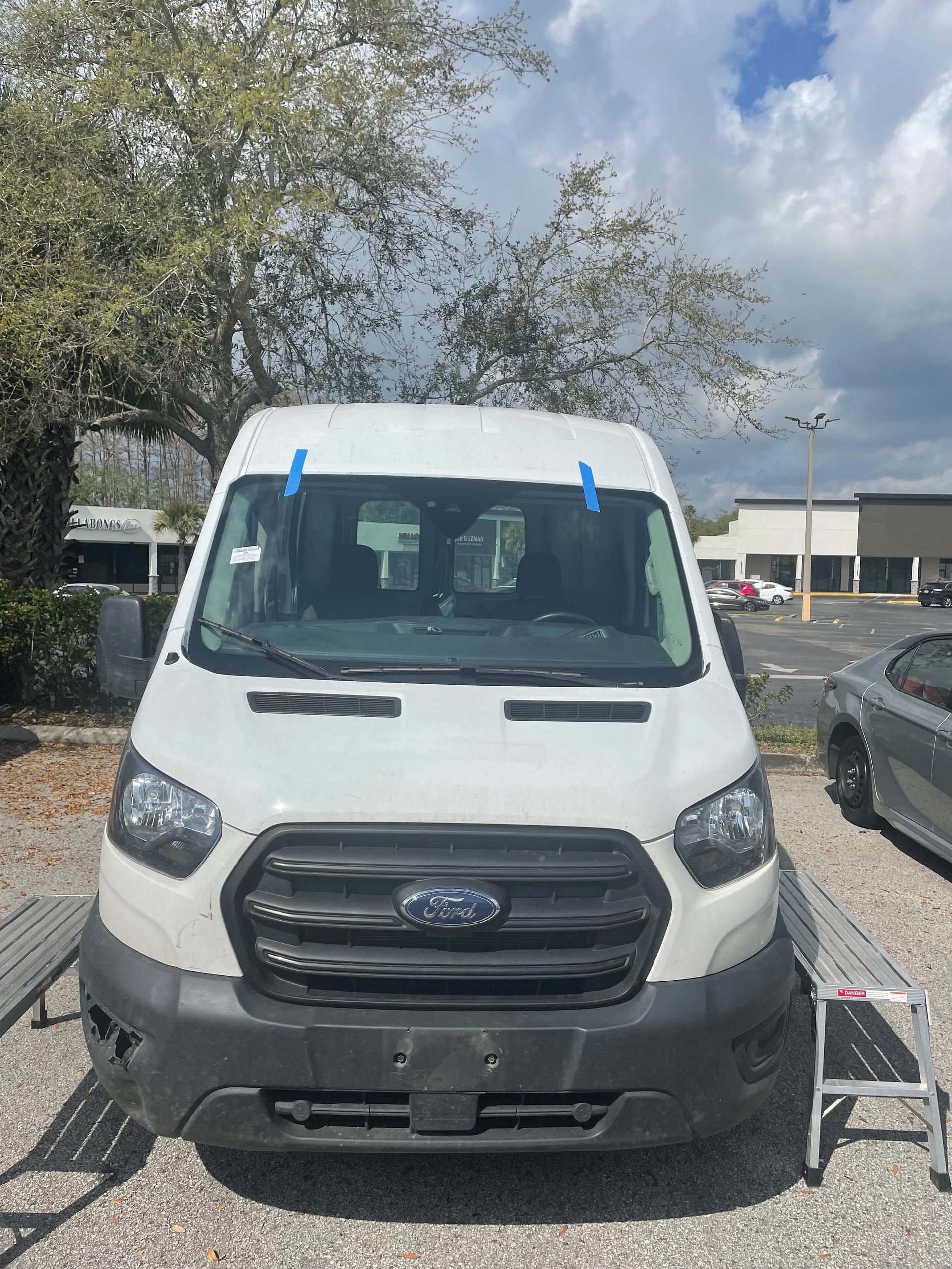 Ford Windshield Replacement in Orlando, FL Ford Windshield Replacement in Orlando, FL