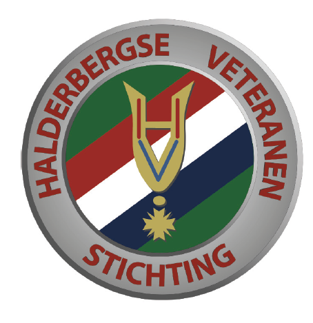 Rond embleem voor de Halderbergse Veteranen Stichting met een diagonaal rood, wit, blauw en groen vlaggetje en een gouden HV-logo.