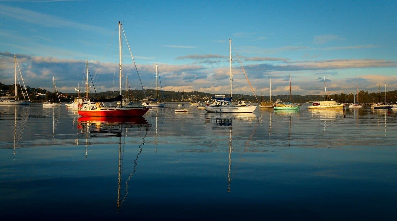 Lake Macquarie harbour with boats 

