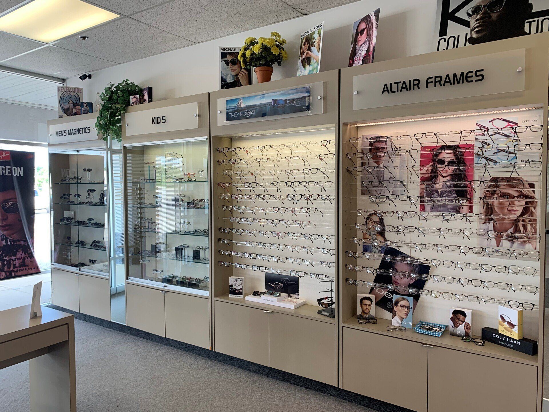 Twin Value Inside the Store | Eastlake, OH | Twin Value Optical