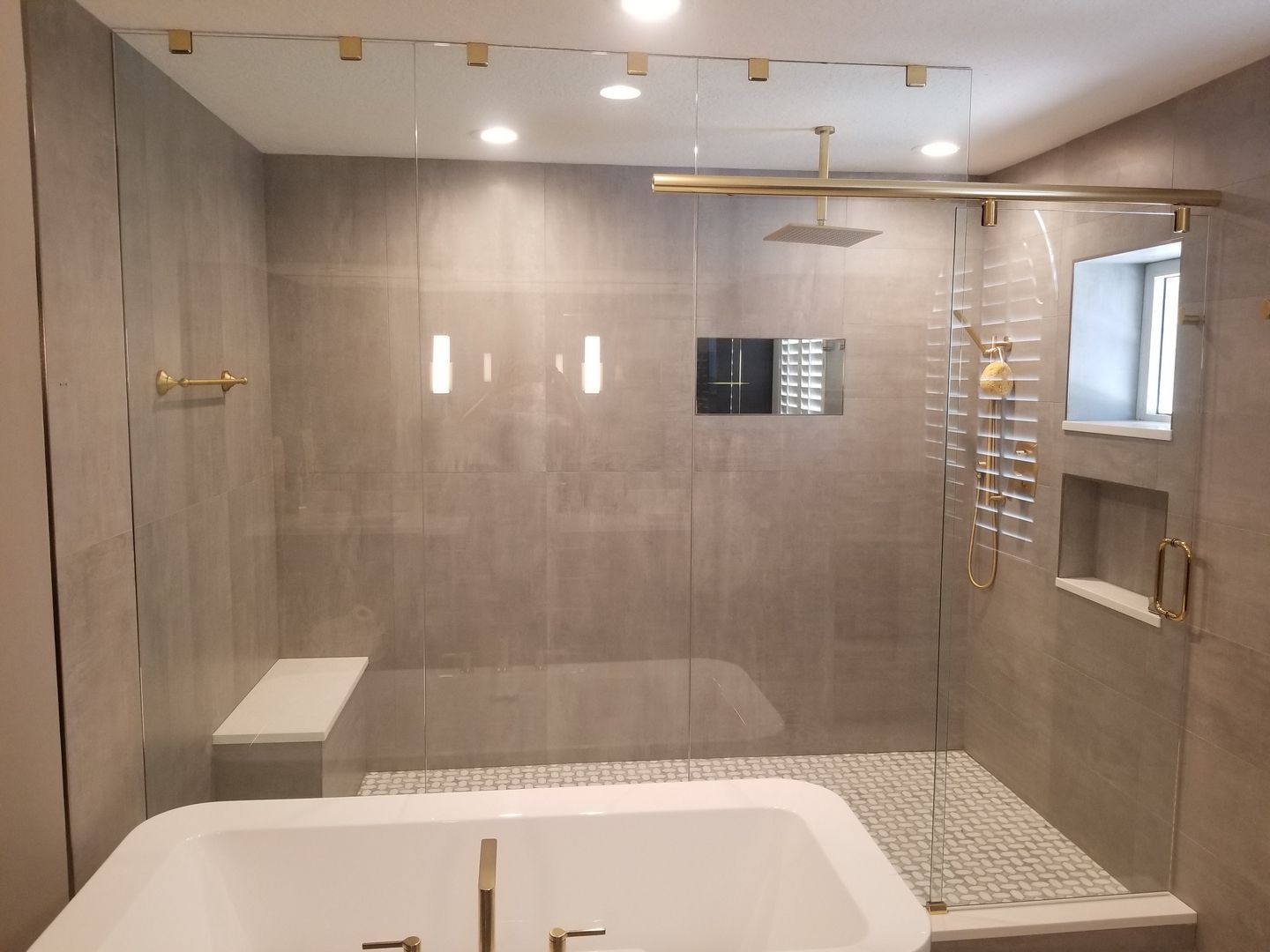 Sliding shower enclosure