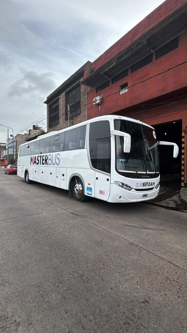 Unidad de 58 pasajeros