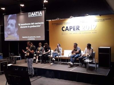 Pablo Rabinovich exponiendo en CAPER para AATIA