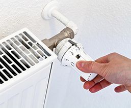 adjusting gauge on a radiator