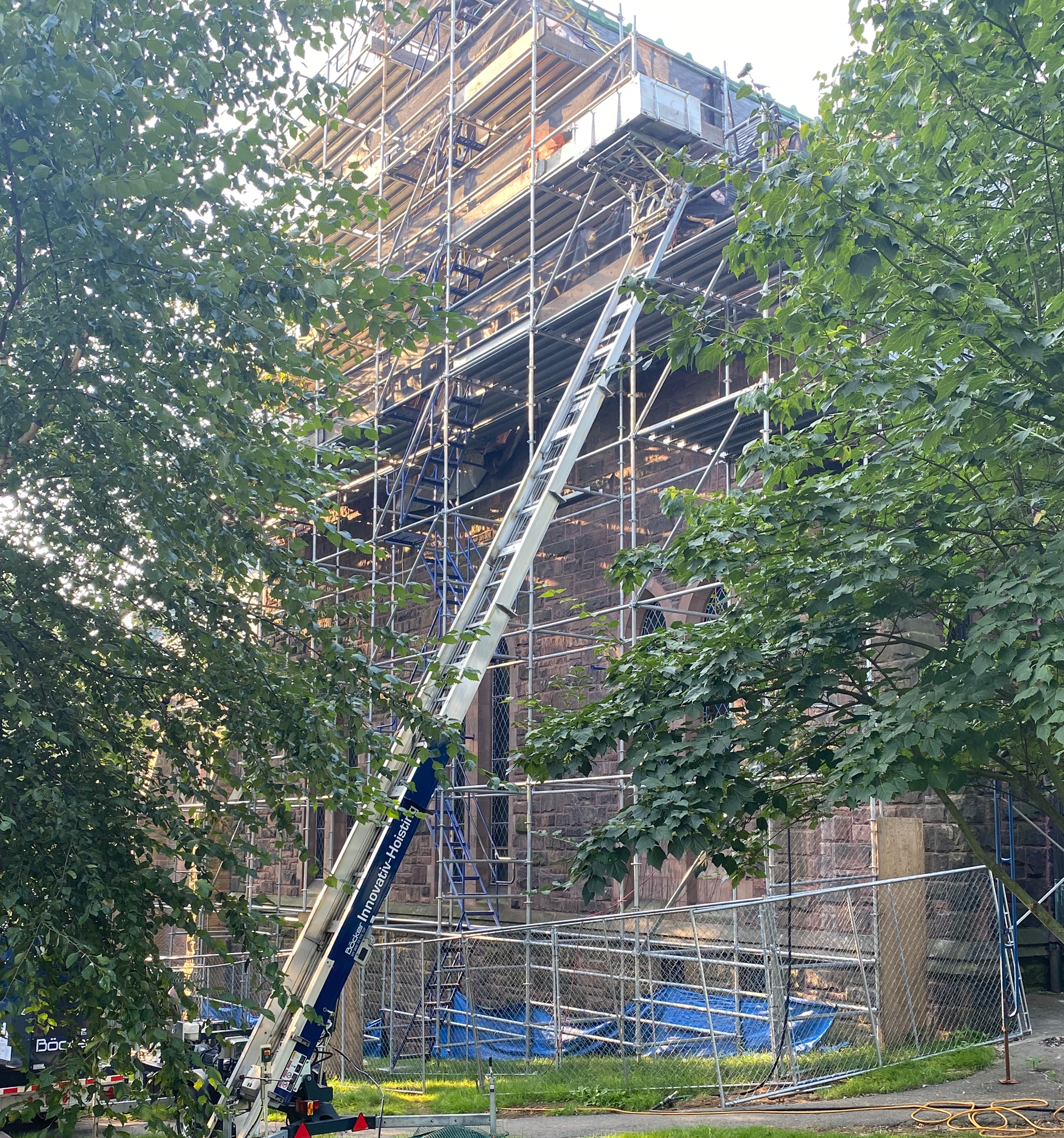 Böcker material hoist on job site in Texas