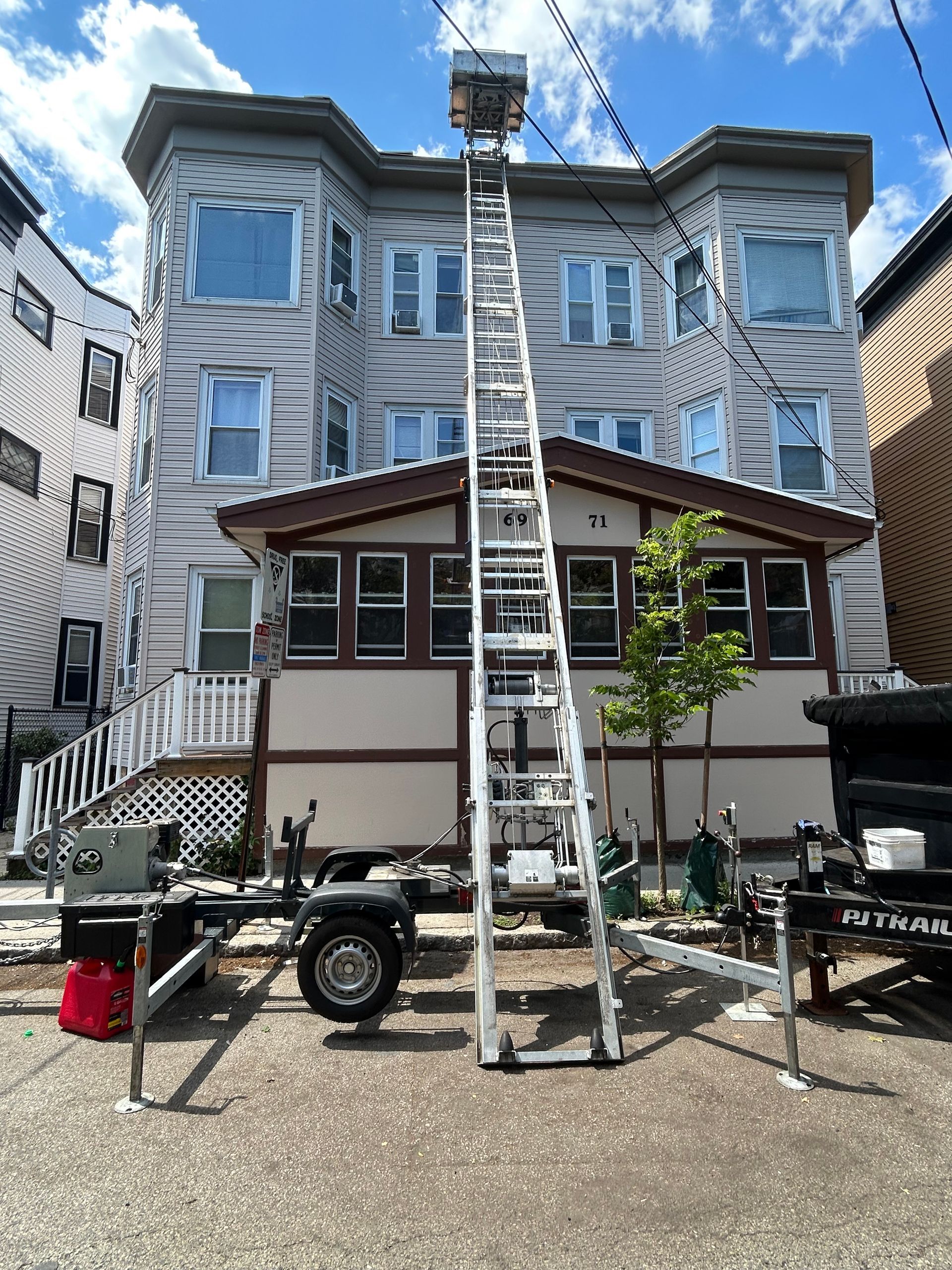 Böcker material hoist in use at a job site in Ohio