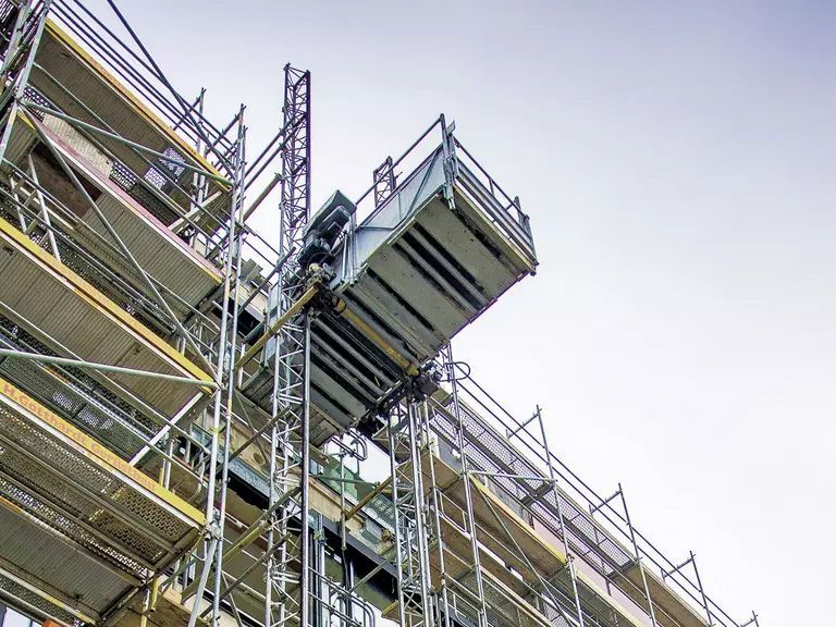 Böcker Construction Lifts 