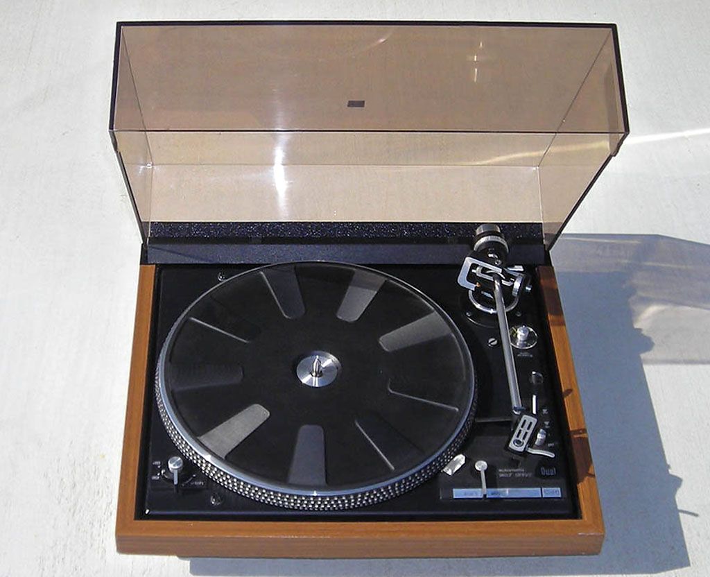 Snaar – Dual 1246 Platenspeler