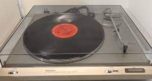 Naald Technics SL B210 Platenspeler – Tonar 940