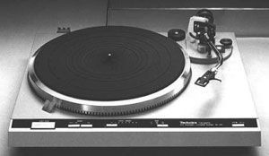 Naald Technics SL-Q3 Platenspeler  – Tonar 841