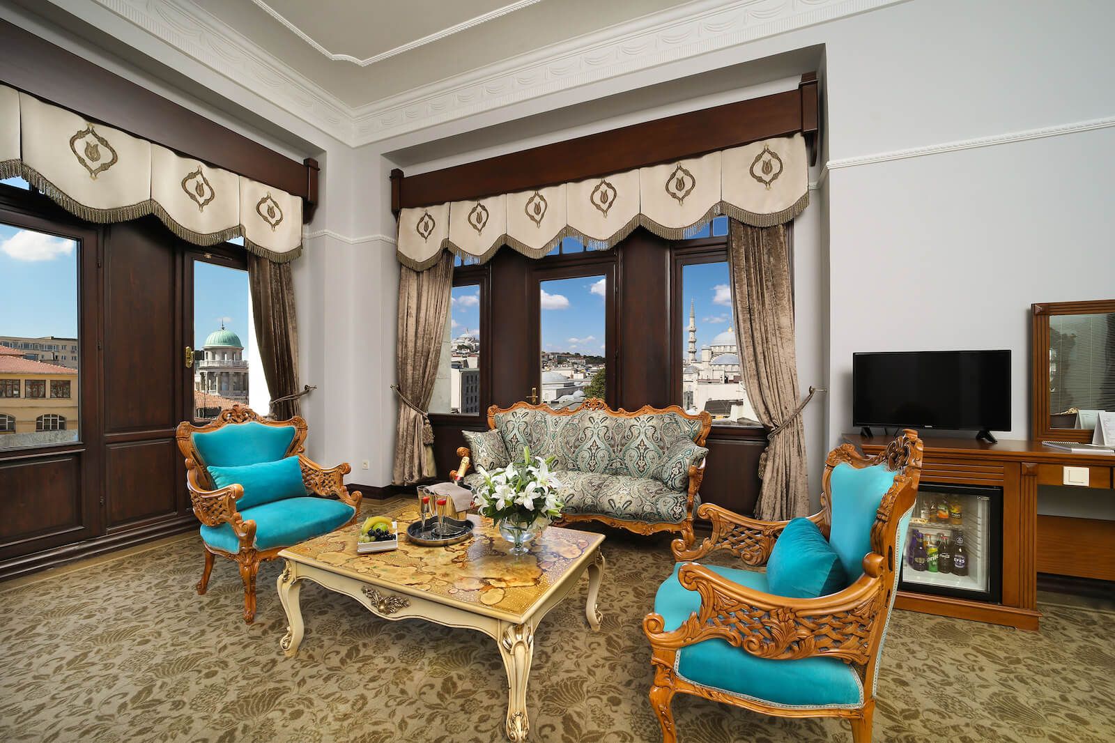 Legacy Ottoman Hotel, Junior Suite