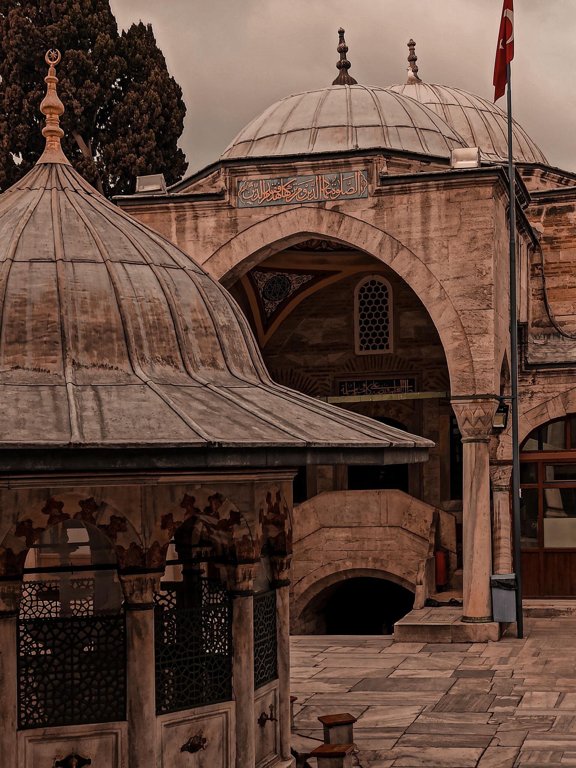 Blue Mosque, A very old building with a dome on top of it