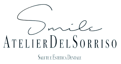 Logo for Smile Atelier del Sorriso, with elegant script and smaller text “Salute e Estetica Dentale”