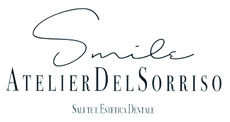 Logo for Smile Atelier del Sorriso, with elegant script and smaller text “Salute e Estetica Dentale”