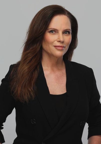 Janine Vayler

