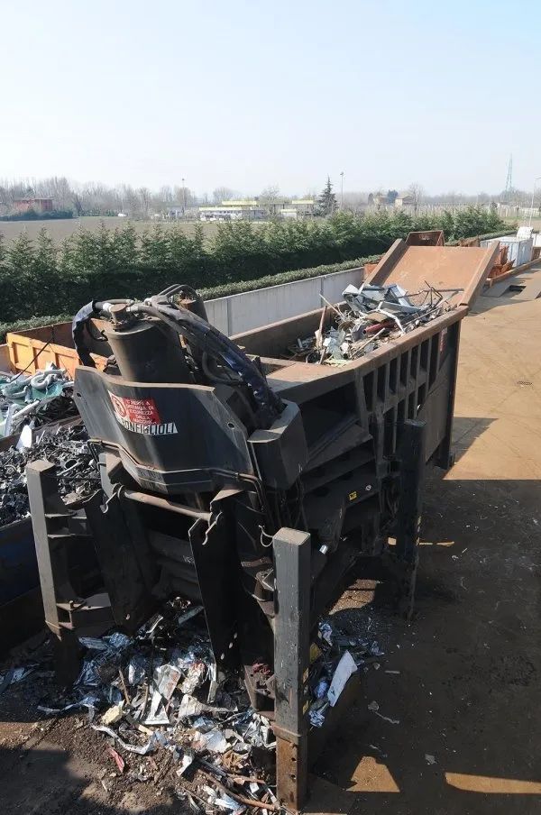 Container per recupero rottami