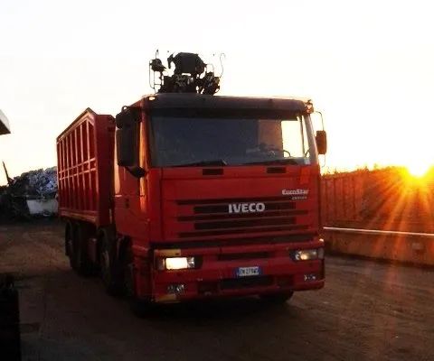 Furgone Iveco per recupero rottami