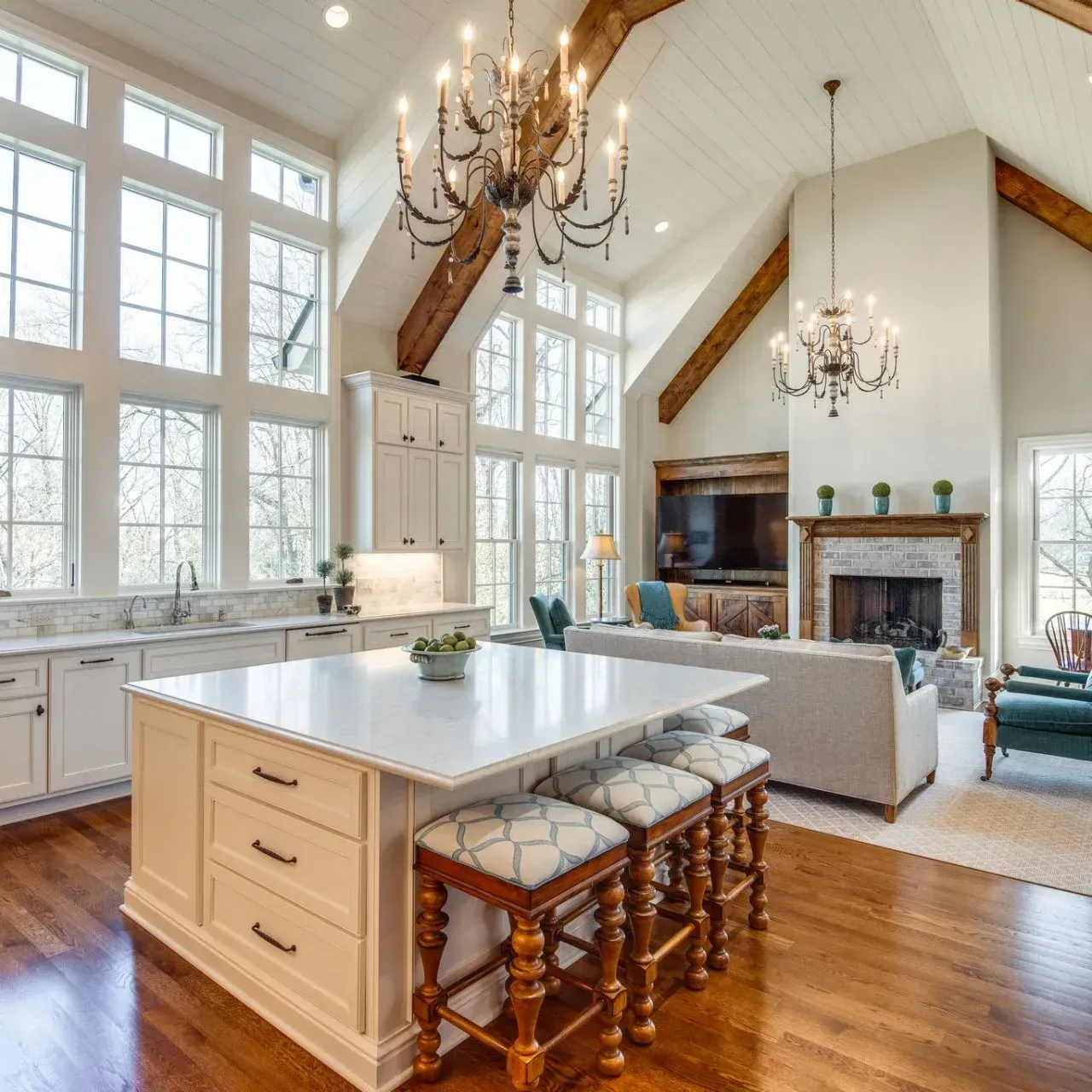 Vaulted ceiling, Virginia Beach, VA