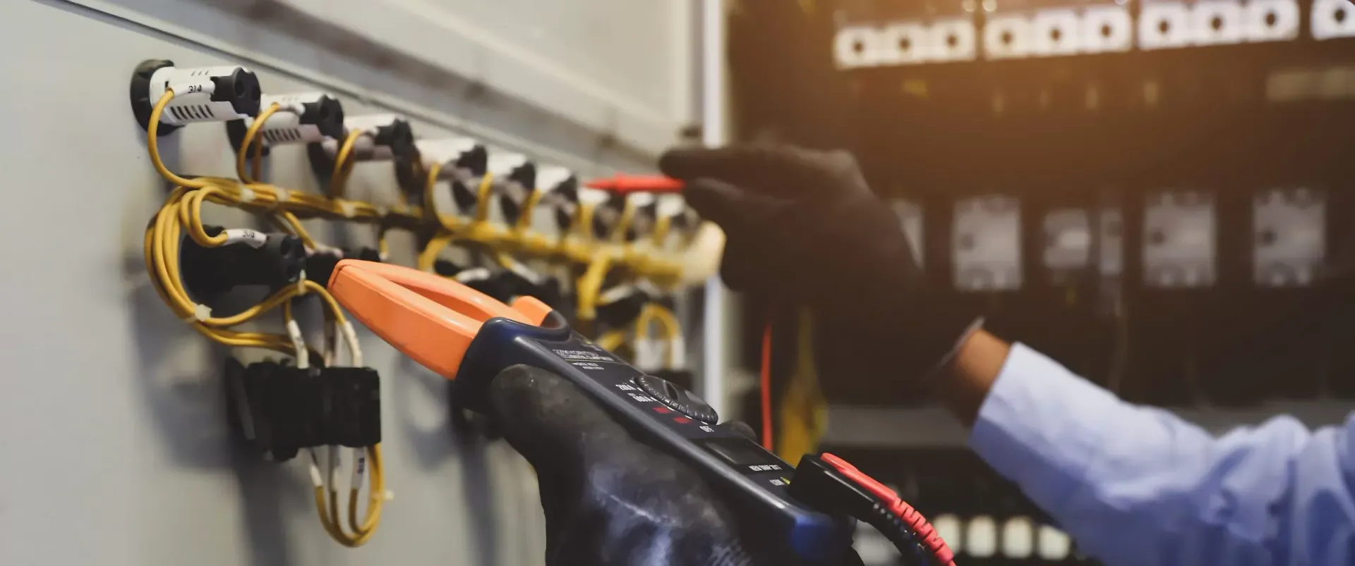 Residential & Commercial Electrician