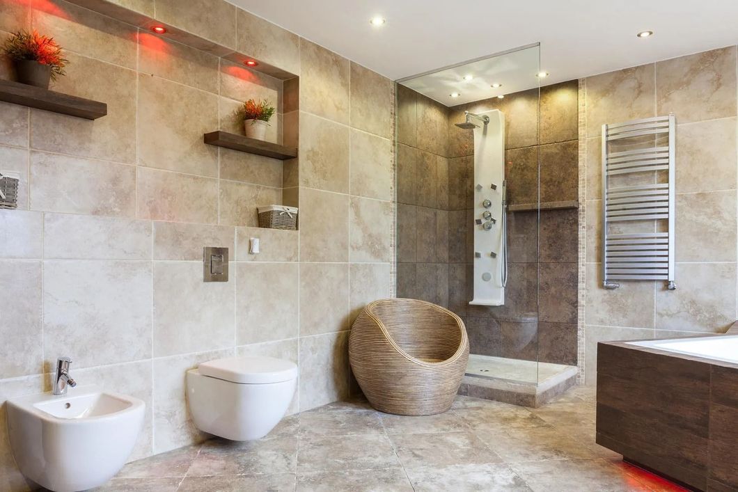 Campionario di mosaico e gres in showroom