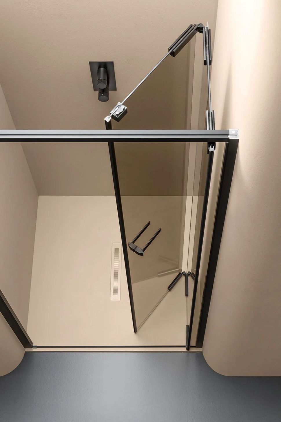 Interno dello showroom Bagno Moda a Reggio Emilia