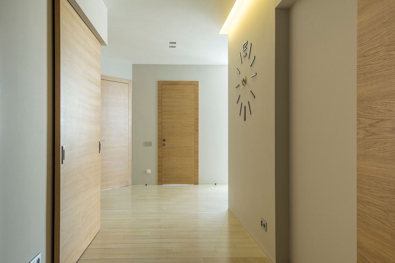 Lavabo con miscelatore monocomando cromato in showroom