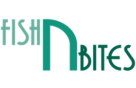 Het Fish N Bites-logo in turquoise en donkergroen, met gestileerde tekst op een witte achtergrond.