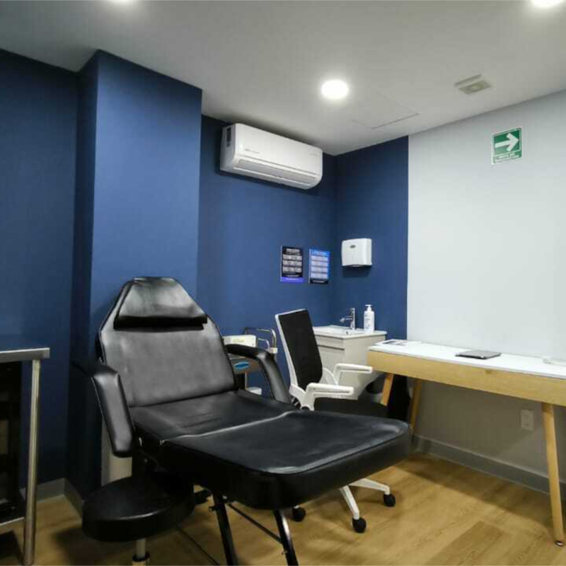 Fachada de clínica urológica en CDMX