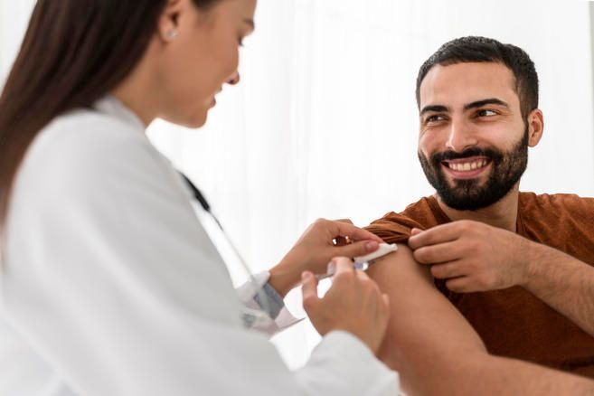 Prevención del cáncer en hombres a través de la vacunación