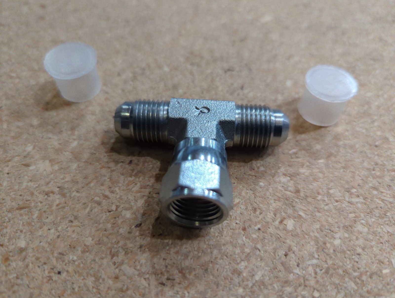 218-5222 HYD T FITTING
