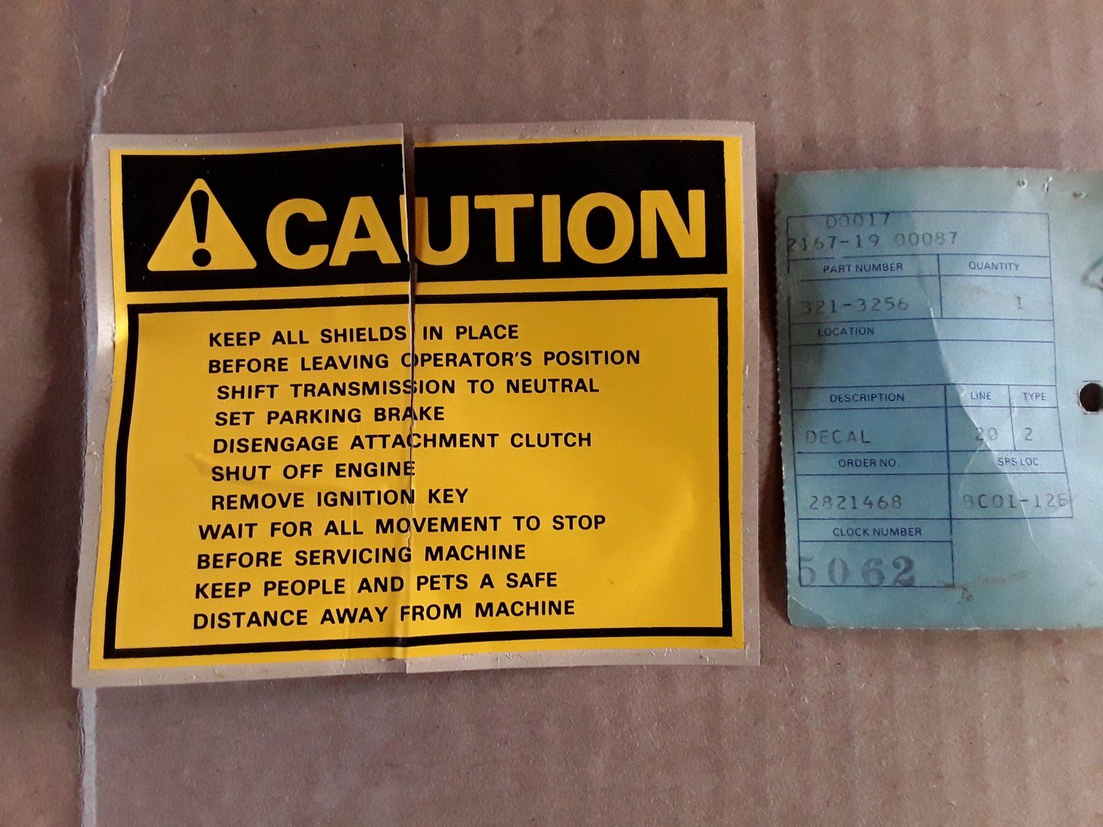 321-3256 DECAL-LOADERS-CAUTION