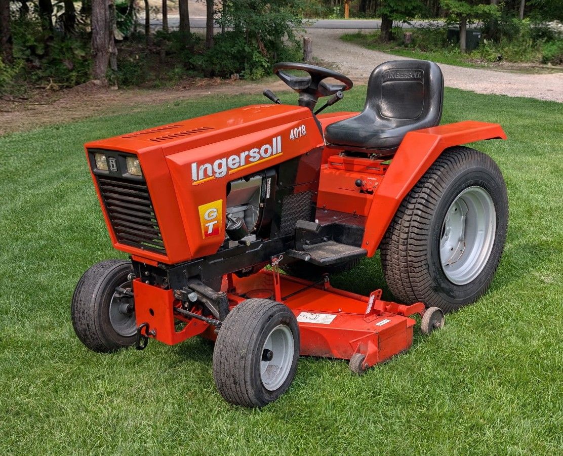 USED Ingersoll 4018 garden tractor 48" deck new engine