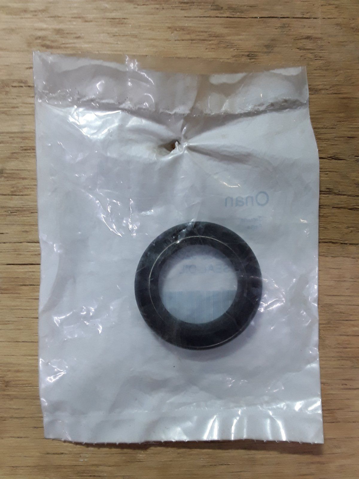 0509-0258 ONAN SEAL-OIL - Ingersoll/Case Tractor Part