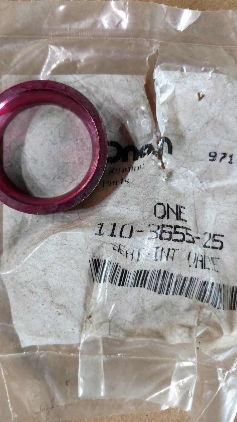 110-3655-25 INTAKE VALVE SEAT - ONAN - Ingersoll/Case Tractor Part