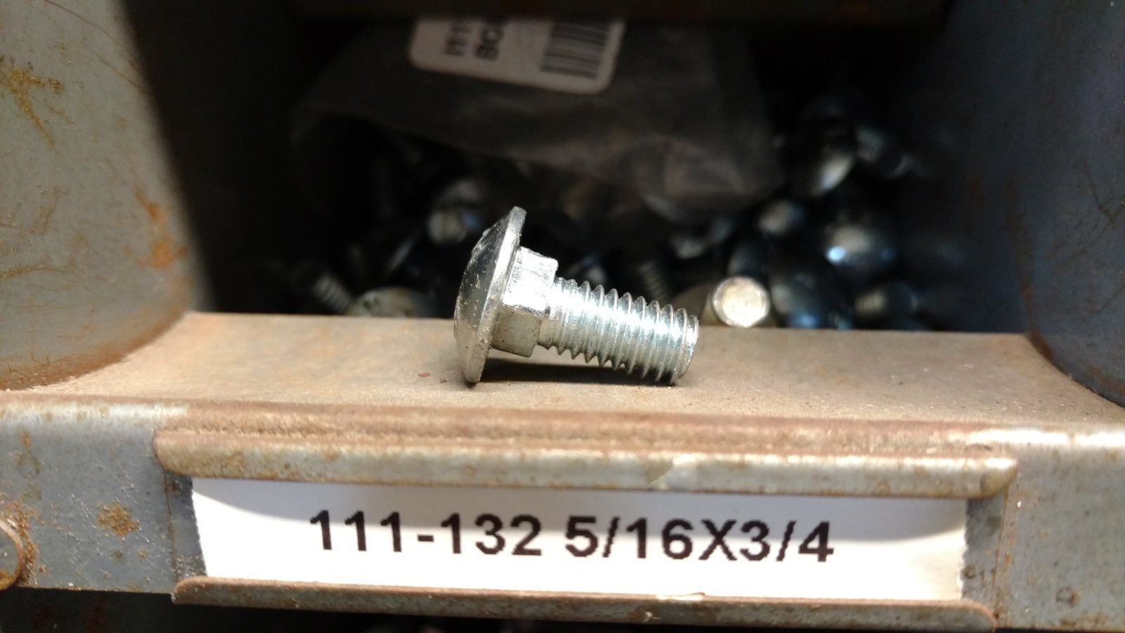 111-132 Bolt Carriage 5/16-18 x 3/4 SHT GRX - Ingersoll/Case Tractor Part