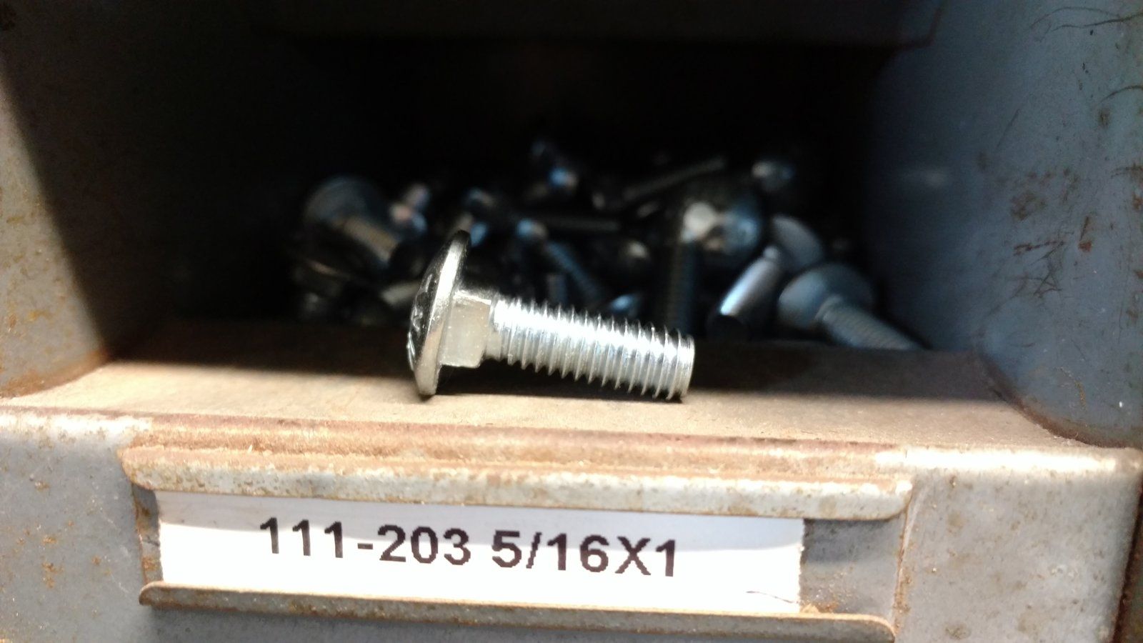 111-203 BOLT-CARR 5/16-18x1 GR2ZP - Ingersoll/Case Tractor Part