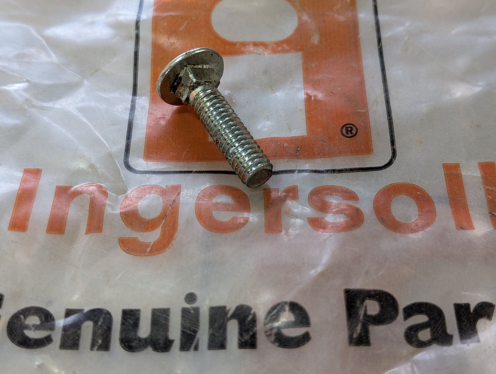 111-256 BOLT CARR 5/16-18 X 1-1/4 GR5 - Ingersoll/Case Tractor Part