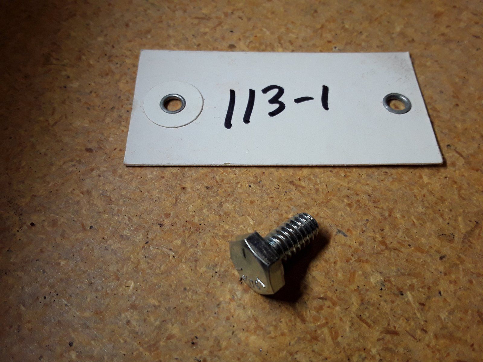 113-1 BOLT 1/4-20 X 1/2 HX HD GR5 ZP - Ingersoll/Case Tractor Part