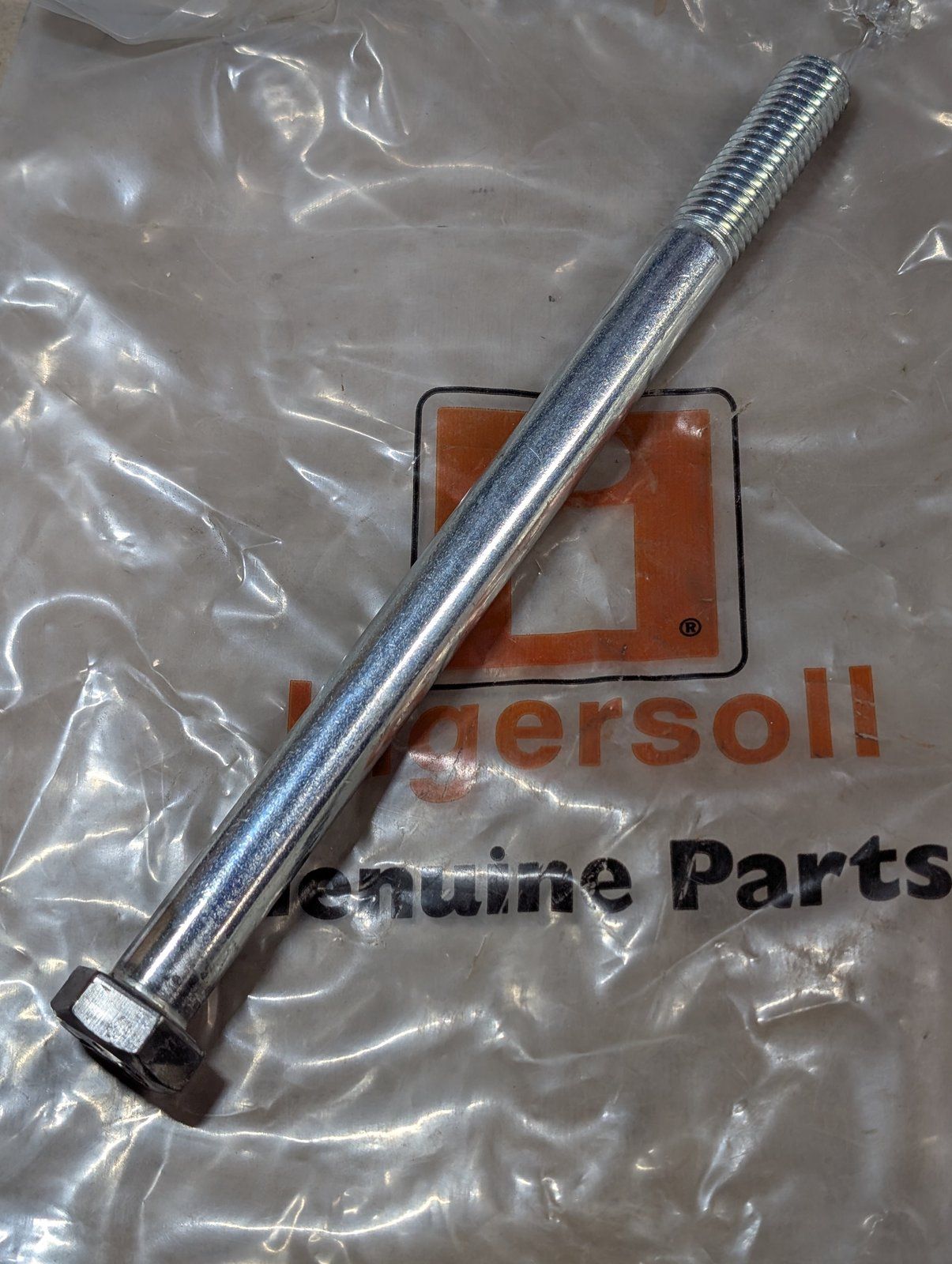 113-679 BOLT 5/8-11 X 9 HX HD GR5 - Ingersoll/Case Tractor Part