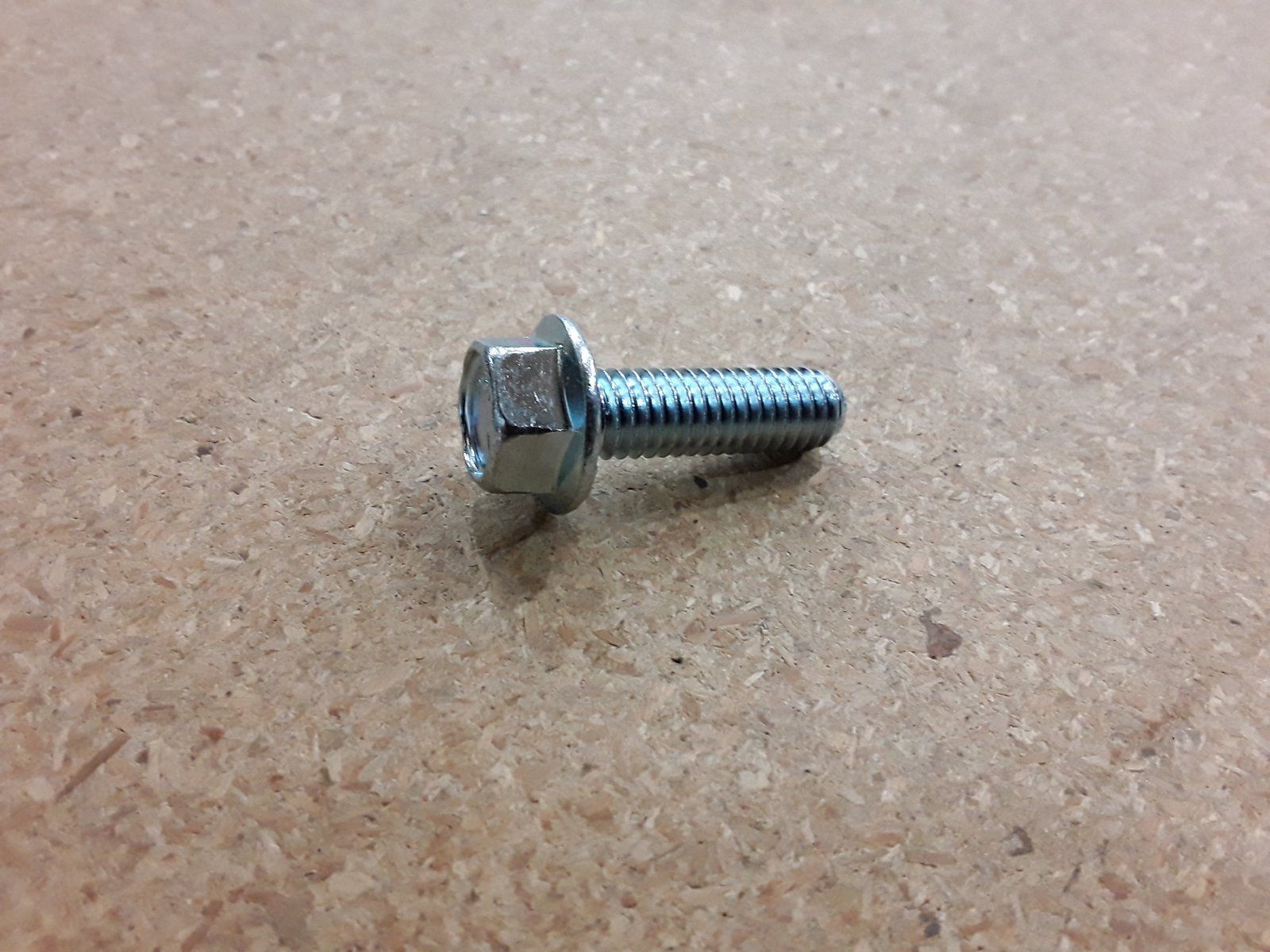 121-226 BOLT 3/8-16 X 1-1/4 HX - Ingersoll/Case Tractor Part