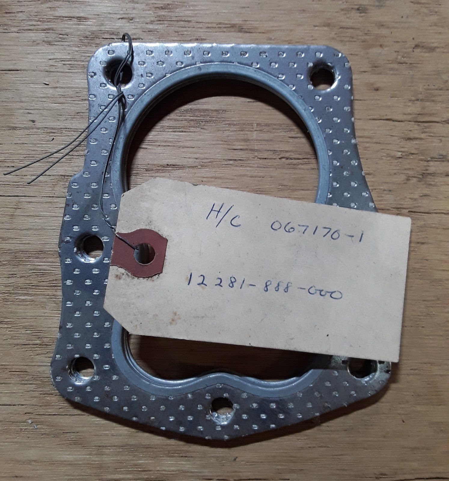 12281-888-000 HONDA ENGINE CYLINDER HEAD GASKET - Ingersoll/Case Tractor Part