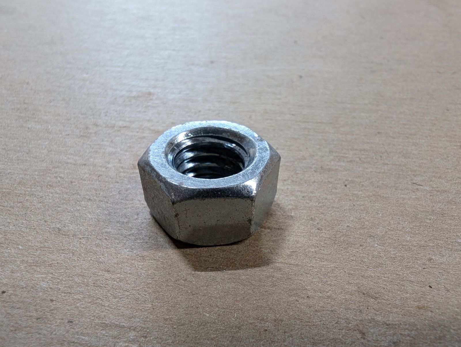129-104 NUT 7/16-14 HEX ZP - Ingersoll/Case Tractor Part