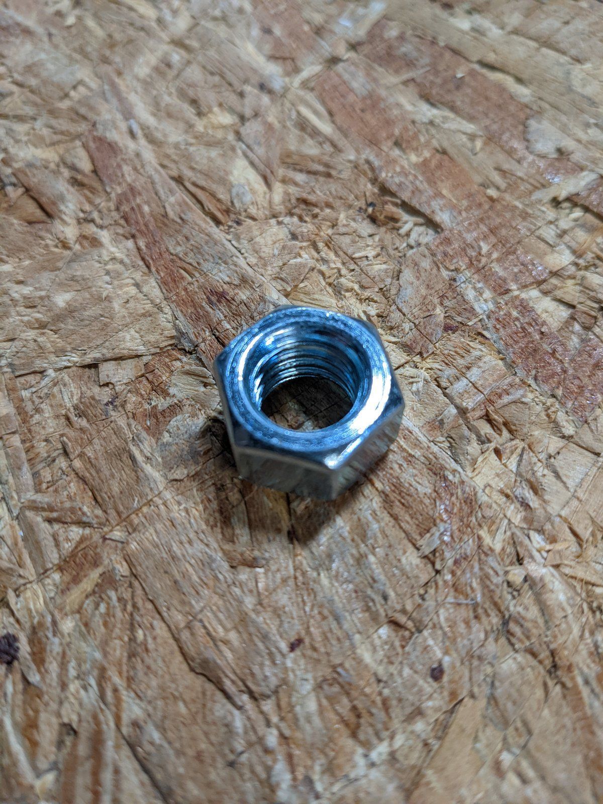 129-105 NUT 1/2-13 HEX ZP - Ingersoll/Case Tractor Part