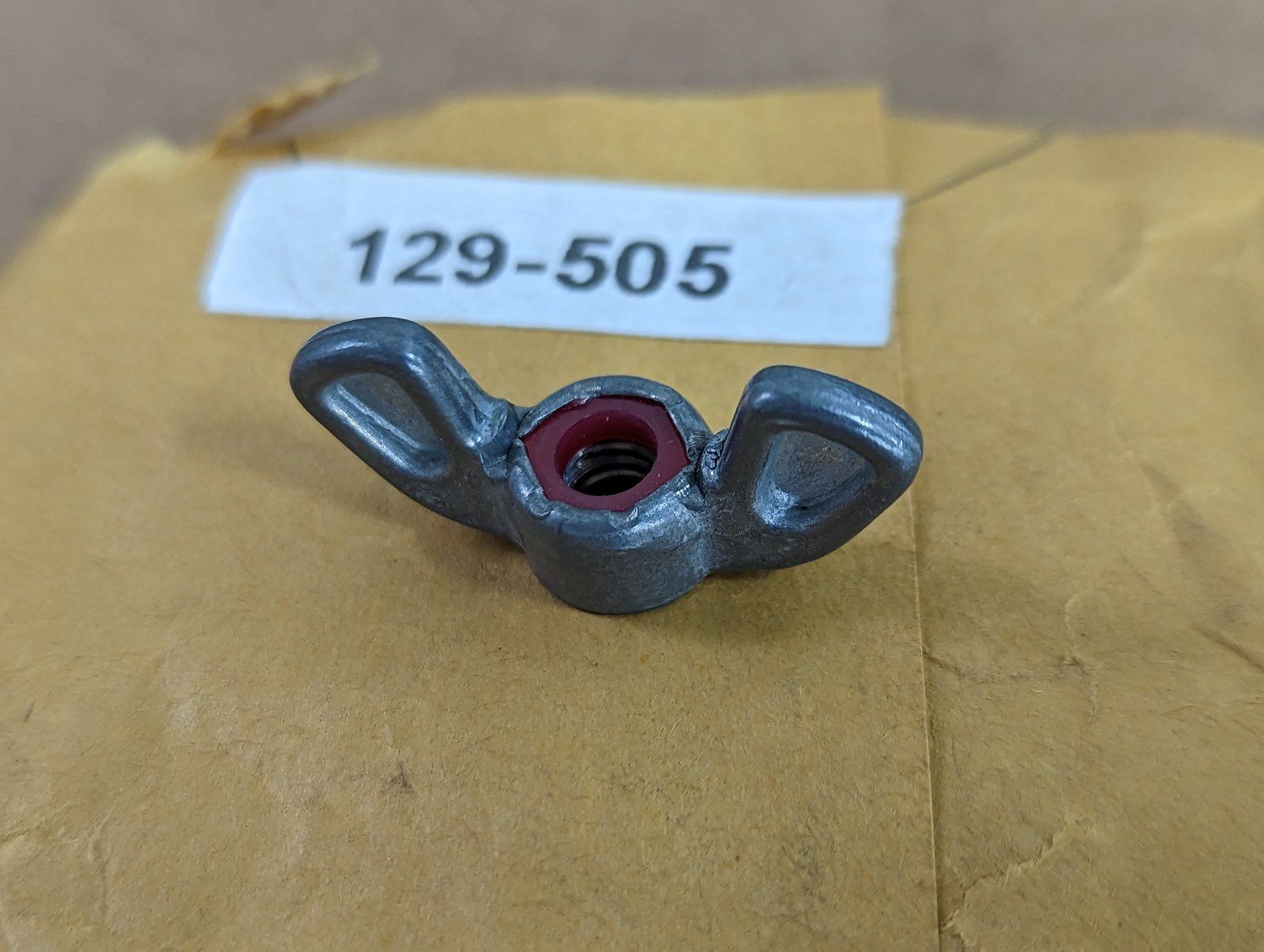129-505 WING NUT 1/4-20 KOHLER 2510015 - Ingersoll/Case Tractor Part